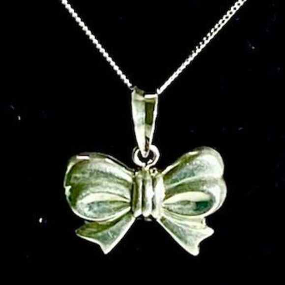 Akj Stunning Italian Sterling Silver Bow Pendant & 17” Sterling Chain - Picture 1 of 11